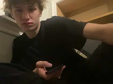 yourwhiteboy1 online show from 4, 2, 2026