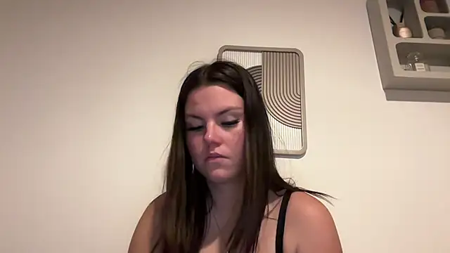 Snapshot of kiaraaaa75 chatting on 2, 2, 2026 kiaraaaa75 online show from 2, 2, 2026