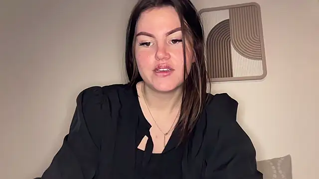 Snapshot of kiaraaaa75 chatting on 13, 2, 2026 kiaraaaa75 online show from 13, 2, 2026