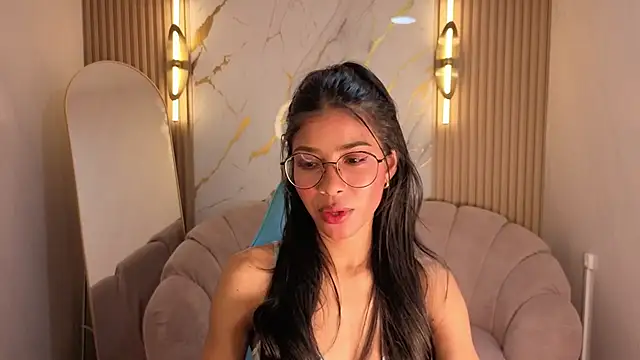 Alina b  online show from 11, 4, 2026