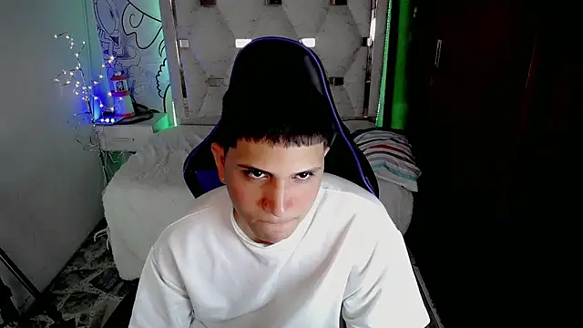 Black diamondd  online show from 23, 4, 2026