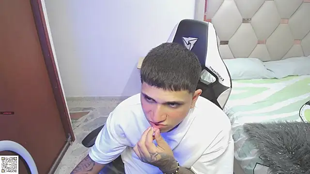 Black diamondd  online show from 25, 4, 2026