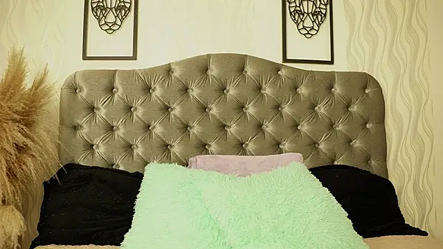 katt eyes  online show from 15, 3, 2026