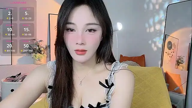 Lisa-295188 online show from 19, 3, 2026
