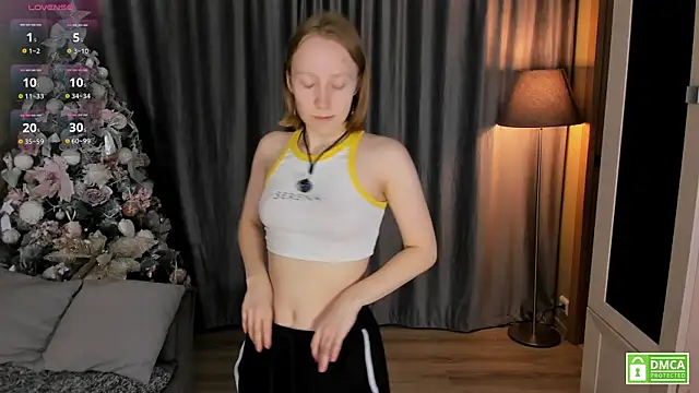 Snapshot of Cutie_Ellis chatting on 13, 5, 2026 Cutie Ellis online show from 13, 5, 2026