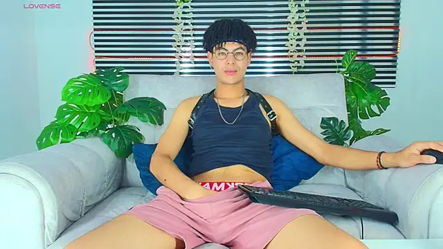 ThiiagoSaeenz online show from 21, 4, 2026