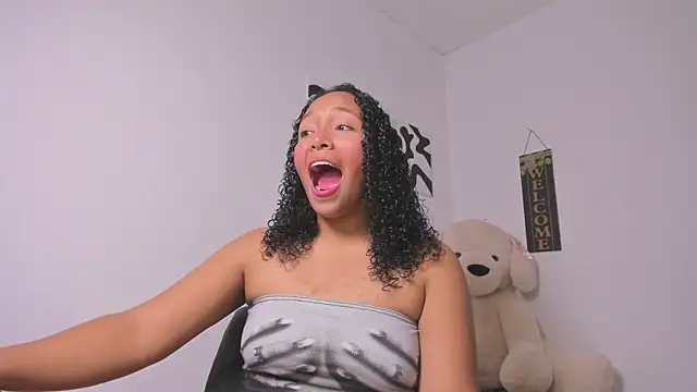 Snapshot of Nia13 chatting on 6, 3, 2026 Nia13 online show from 6, 3, 2026