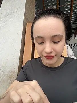 MiaTee online show from 7, 2, 2026