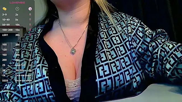 Emiliaaah online show from 9, 3, 2026