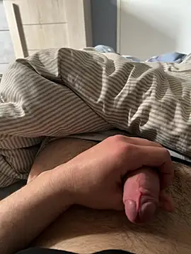 Snapshot of magicdickx21 chatting on 9, 3, 2026 magicdickx21 online show from 9, 3, 2026