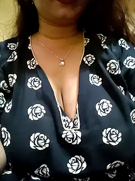 PARI51 online show from 21, 4, 2026