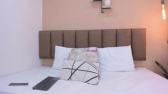 valeriasmith 17 online show from 14, 2, 2026