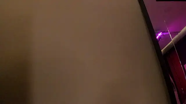 MiaTorres4 online show from 27, 3, 2026