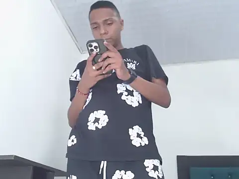 hotboyluxe online show from 26, 4, 2026