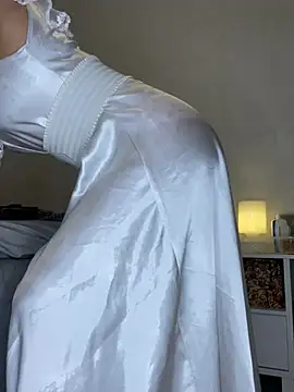 eva luz online show from 23, 4, 2026