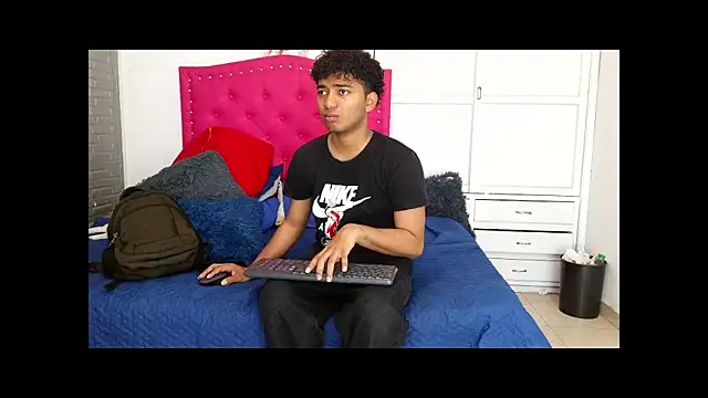 Snapshot of philipsex28 chatting on 12, 3, 2026 philipsex28 online show from 12, 3, 2026