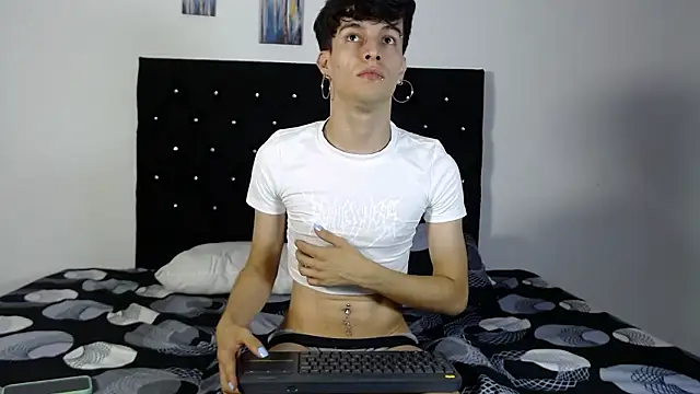 axxxel twink online show from 8, 2, 2026