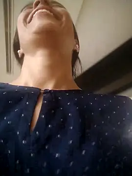 EvaMiranda online show from 10, 4, 2026