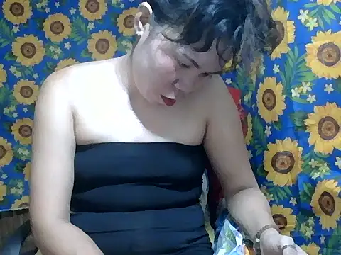 Sexy HotPussy4u online show from 27, 4, 2026