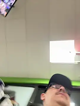 Snapshot of Skizm1986 chatting on 9, 3, 2026 Skizm1986 online show from 9, 3, 2026