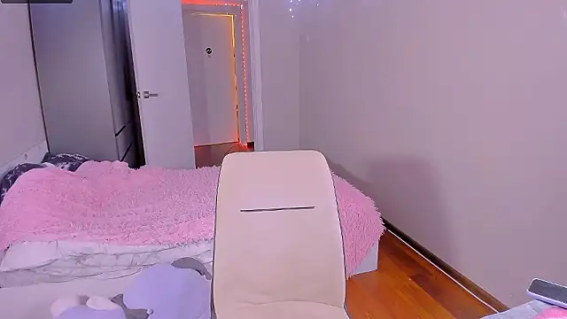  Maybe Baby  online show from 17, 2, 2026