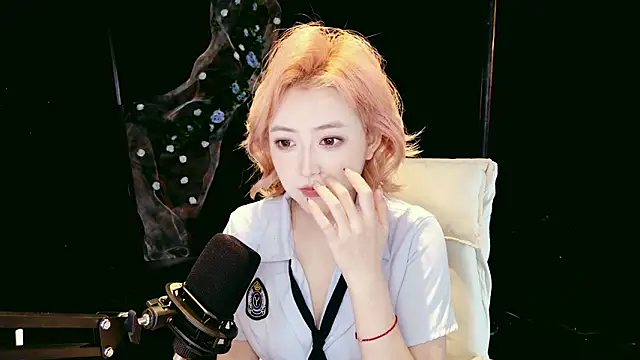 Lady-Mia777 online show from 3, 2, 2026