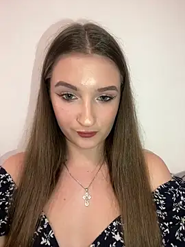 Green eyes lady online show from 2, 8, 2026