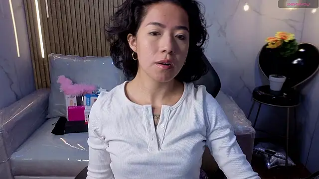 Lynn turner online show from 28, 2, 2026