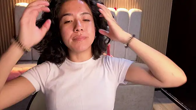 Lynn turner online show from 22, 4, 2026