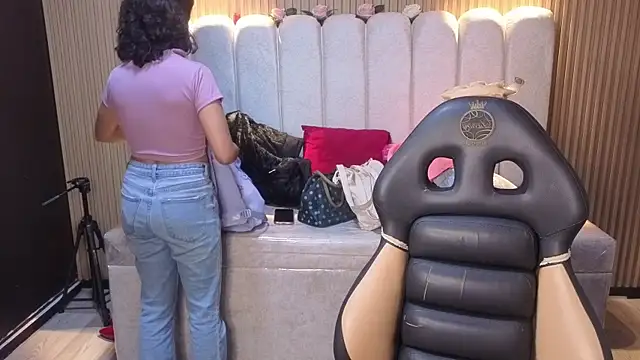 Lynn turner online show from 28, 4, 2026