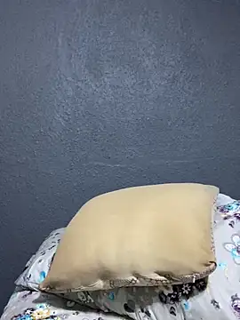 Snapshot of MeekyCurvyAss chatting on 6, 2, 2026 MeekyCurvyAss online show from 6, 2, 2026