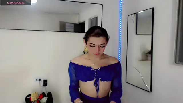 NathalialLooes online show from 27, 4, 2026