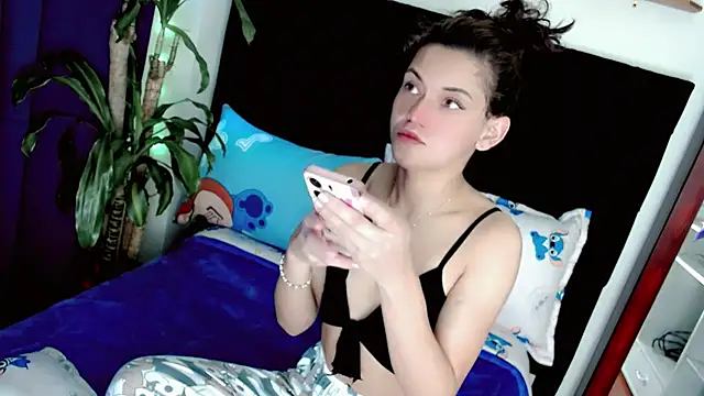 NathalialLooes online show from 23, 7, 2026