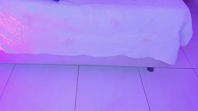 KarelyMitchel online show from 1, 4, 2026