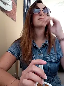 Snapshot of Alexdevil92 chatting on 4, 6, 2026 Alexdevil92 online show from 4, 6, 2026
