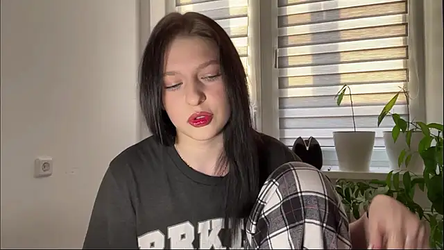 Sarahsolara online show from 19, 2, 2026