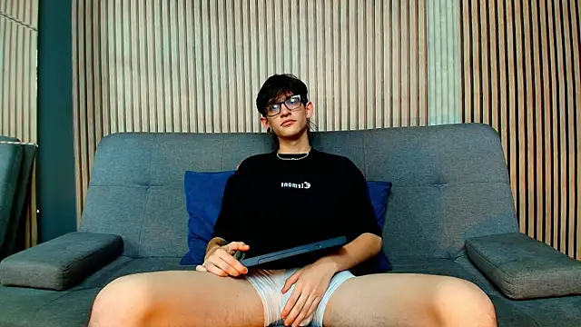 Jax valentine online show from 6, 3, 2026