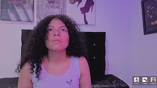 Snapshot of Zoe-yanin chatting on 4, 3, 2026 Zoe-yanin online show from 4, 3, 2026