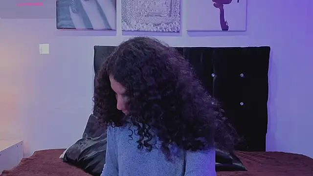 Snapshot of Zoe-yanin chatting on 6, 3, 2026 Zoe-yanin online show from 6, 3, 2026