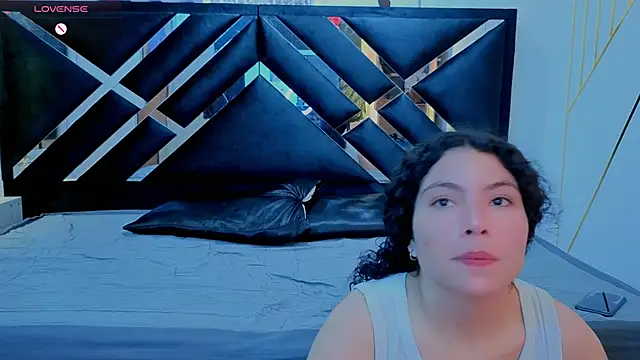 Zoe-yanin online show from 29, 4, 2026