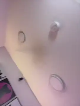 Maddie Rosee online show from 28, 2, 2026