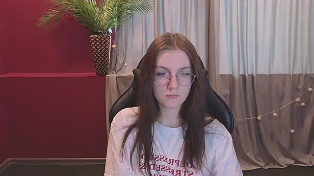 VixenLight online show from 5, 3, 2026