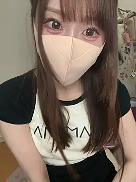 Snapshot of momo_mm chatting on 10, 7, 2026 momo mm online show from 10, 7, 2026