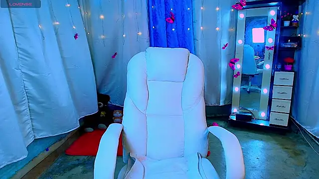 DanielaLati online show from 14, 6, 2026