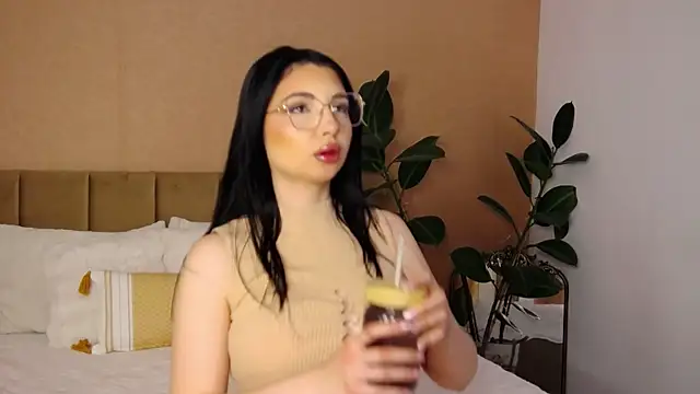 BellaHere online show from 3, 6, 2026