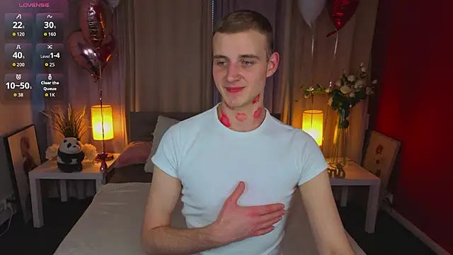 HereAlexColee online show from 14, 2, 2026