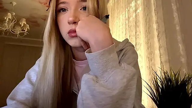 Snapshot of IvyArmbrister chatting on 6, 3, 2026 IvyArmbrister online show from 6, 3, 2026