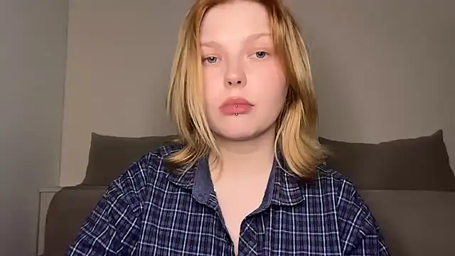 Ophelia Ritz online show from 2, 5, 2026