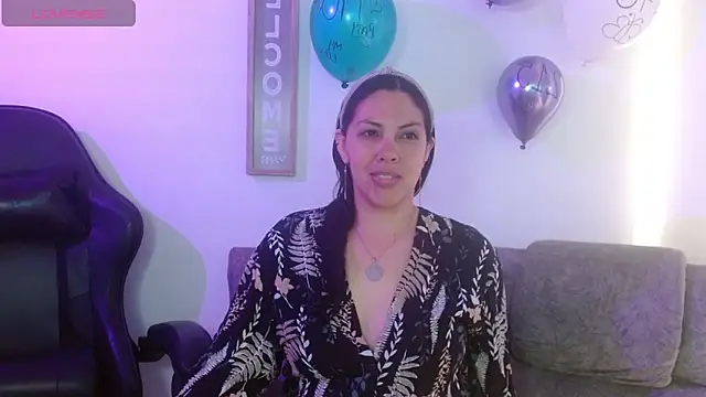 Iris bloom69 online show from 18, 4, 2026