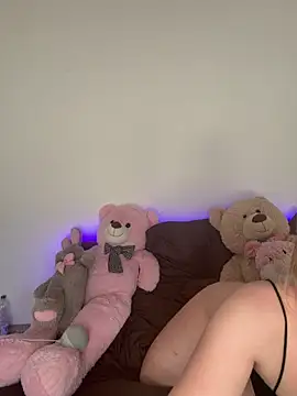 Zoey  08 online show from 20, 4, 2026